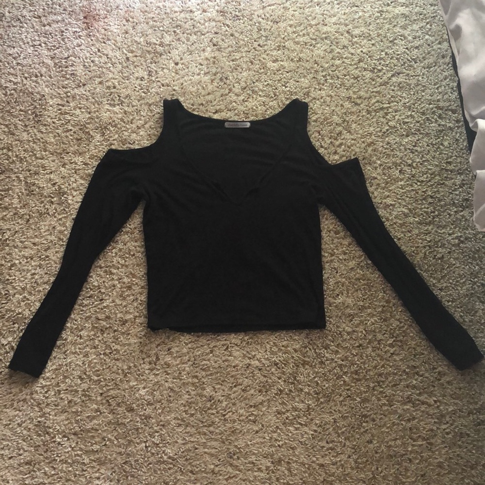 Black crop top